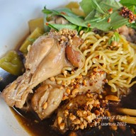 เมนูของร้าน วรวิชก๋วยเตี๋ยวไก่มะระบุฟเฟต์นวลจันทร์28 นวลจันทร์ station
