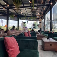 เวกัสคาเฟ่ แอนด์ แกลเลอรี่ -