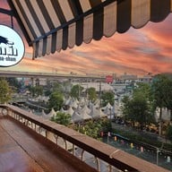 ร้านกาน้ำ -