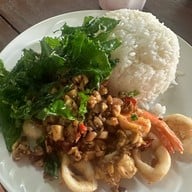 ลุงแจ๊คอาหารตามสั่ง นวลจันทร์64
