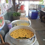 บรรยากาศ ห่อหมกป้าจิ๋วบ้านเพ