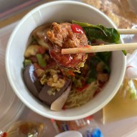 ก๋วยเตี๋ยวนายอ้วนเย็นตาโฟบะเต็งเสาชิงช้า ประดิพัทธ์