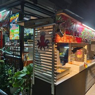 บรรยากาศ กินหมึกกันร่มเกล้า54