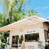 Blue Mango View Cafe'&Restaurant