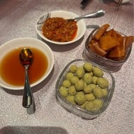 Silk Road ดิ แอทธินี โฮเทล แบงค็อก