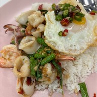 คุณมลอาหารอีสาน อปร. รพ.จุฬา