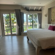 โรงแรมเดอะฮอทสปริงบีชรีสอร์ทแอนด์สปา