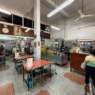 อัมพรแหนมเนือง(ต้นตำรับ) หน้าร.ร.ขอนแก่นวิทยายน