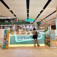 หน้าร้าน Yolé Central Chaengwattana