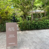 ALLO HOUSE