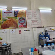 ราดหน้ารัตนาธิเบศร์