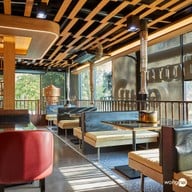 บรรยากาศ Thong Grill Hide & Yakiniku -