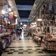 บรรยากาศ ตลาดร้อยเสา