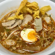 เมนูของร้าน ก๋วยเตี๋ยวต้มยำยายเล็ก ซอยเทอดไท45 *