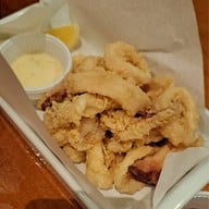 Happy Fish เอเชียทีค ริ่มน้ำ