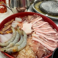 นักล่าหมูกระทะ ICON 56 @Saimai