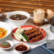 Baan Restaurant 'Thai Family Recipe' ถนนวิทยุ