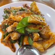 ครัวทอง ตำส้มหอยคุณยาย