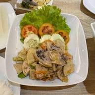 เมนูของร้าน วีทีแหนมเนือง มีโชค เชียงใหม่