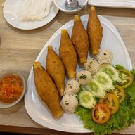 เมนูของร้าน วีทีแหนมเนือง มีโชค เชียงใหม่