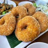 ครัวทอง ตำส้มหอยคุณยาย