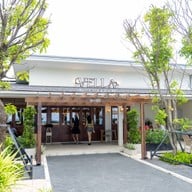 หน้าร้าน Vella beach bar and bistro  -