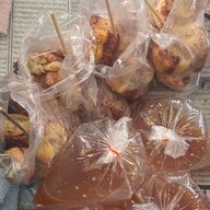 กล้วยปิ้ง หน้าร้านเฮ้งชุนเส็ง พระราม4