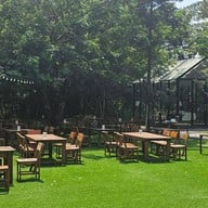 บรรยากาศ Take A Breath Cafe and Eatery