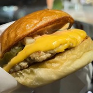 เมนูของร้าน Jasper Burger ประชาสรรค์