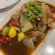 ทวีโชคหมูกะทะ สาขา8 ร่มเกล้า