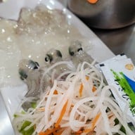 เหมยหมึกเป็นซาชิมิ ทวีวัฒนา