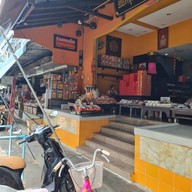 บรรยากาศ ร้านขนมเปี๊ยะ อื๊อหมุยเตียง มหาชัย