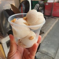 ไอติมกะทิสด.บ้านนายเขม - ลาดพร้าว 101
