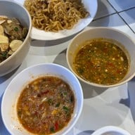 ทวีโชคหมูกะทะ สาขา8 ร่มเกล้า