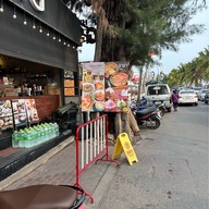 LECAFING เลคาฟิง บางแสน