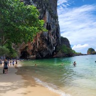 บรรยากาศ หาดถ้ำพระนาง