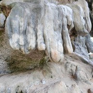 หาดถ้ำพระนาง