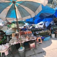 ตลาดนัดหาดวอนนภา บางแสนชลบุรี