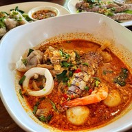 ก๋วยเตี๋ยวกั้งบ้านเพ - ระยอง บ้านเพ
