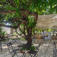 DNA.Do Not Awkward Café