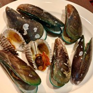 เมนูของร้าน Ploenchit All Day Dining