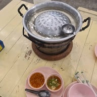 บรรยากาศ เจริญพุง หมูกระทะ  บ้านโป่ง