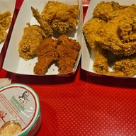 KFC ปตท. สายไหม