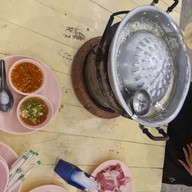 บรรยากาศ เจริญพุง หมูกระทะ  บ้านโป่ง