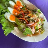 เมนูของร้าน เรือนแพครัวสุพรรณ