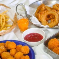 เตชินท์ณิชาของทอดทานเล่น