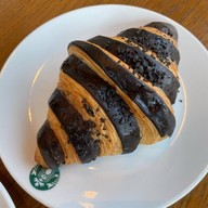 Starbucks Onnut Plaza