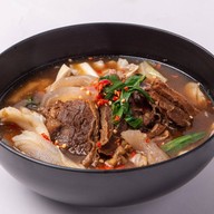 ดอกกระเจียวก๋วยเตี๋ยวแจ่วฮ้อน x อิ่มบะหมี่ (อาหารตามสั่ง) หนามแดง