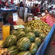 บรรยากาศ น้องข้าวหอม ผลไม้ตามฤดูกาล