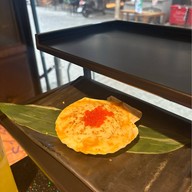 IN THE MIDDLE By Kaizen แยกสะพานควาย-อารีย์